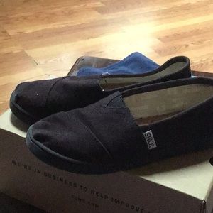 Girl Toms